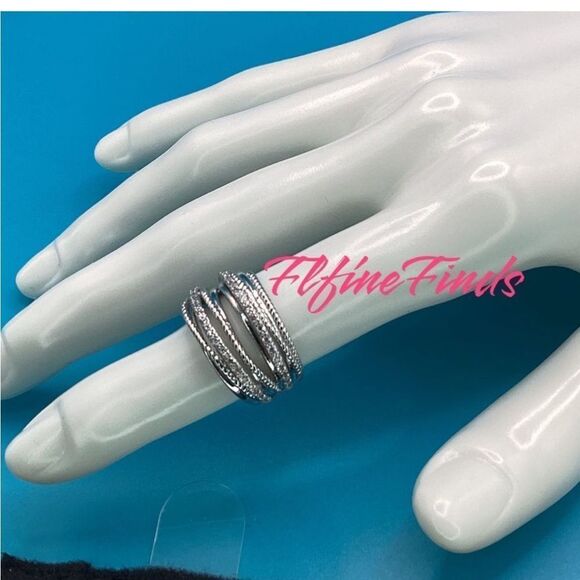 💎⭐️Stacked melee  paved Cz Diamond multilayered ring.💍 - Picture 12 of 15